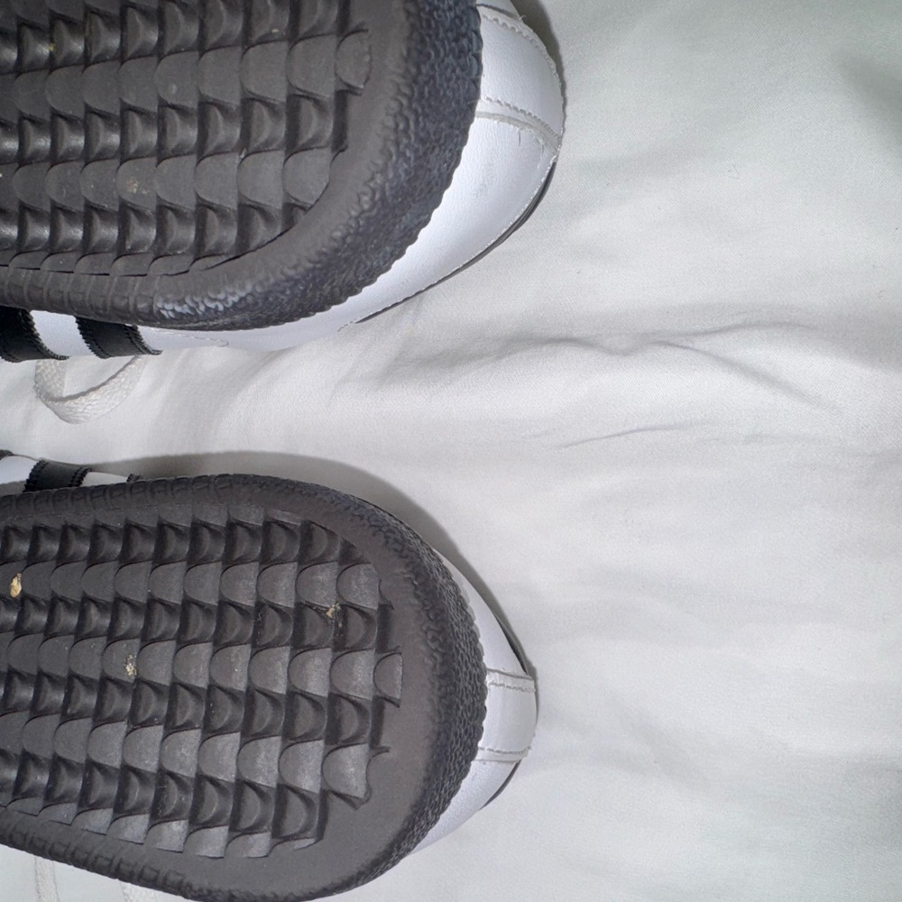 Adidas Samba White and Black Shoes with Brown Soles - Picture 5 of 8